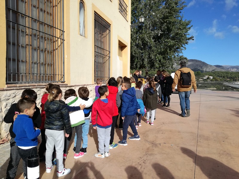 Concentración alumnos del CEIP Sant Roc