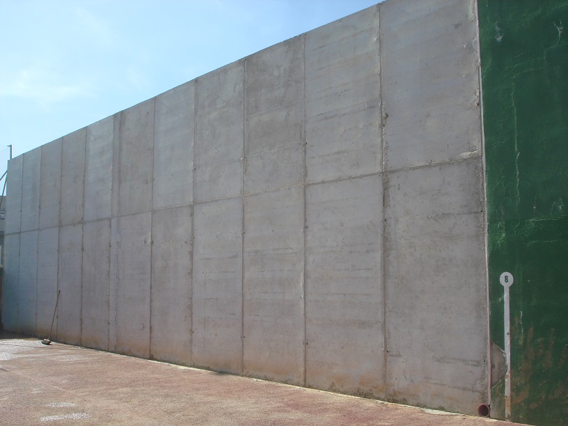 Proyecto de construcción del “muro pista trinquete zona deportiva”